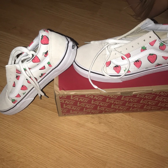 strawberry vans shoes
